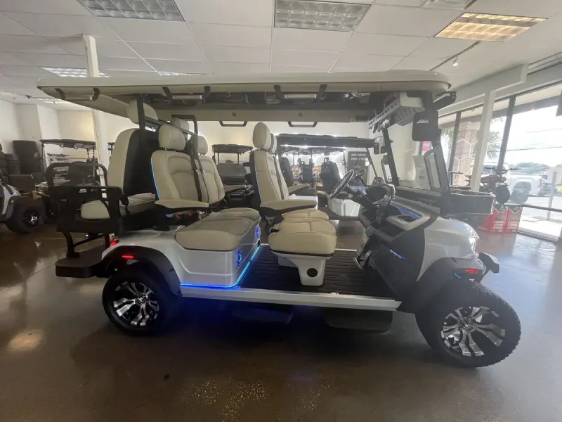 2026 Conquest S60P thumb 3