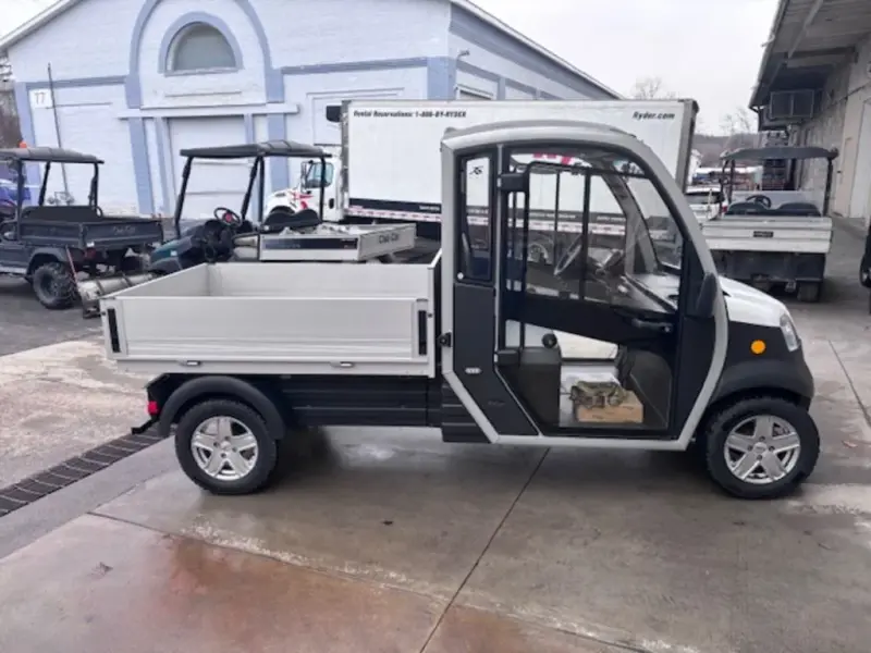2024 Club Car Urban XR thumb 1