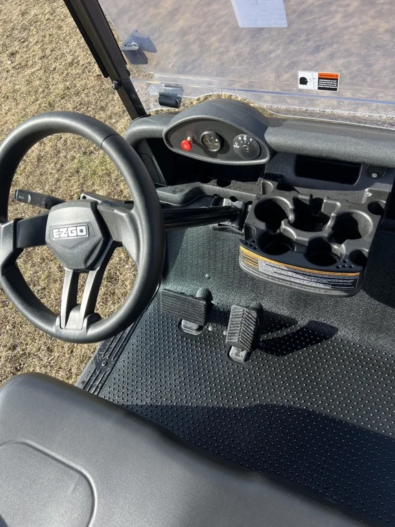 2021 E-Z-GO RXV ELiTE Lithium thumb 4