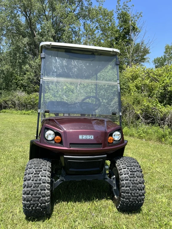 2019 E-Z-GO Express thumb 2