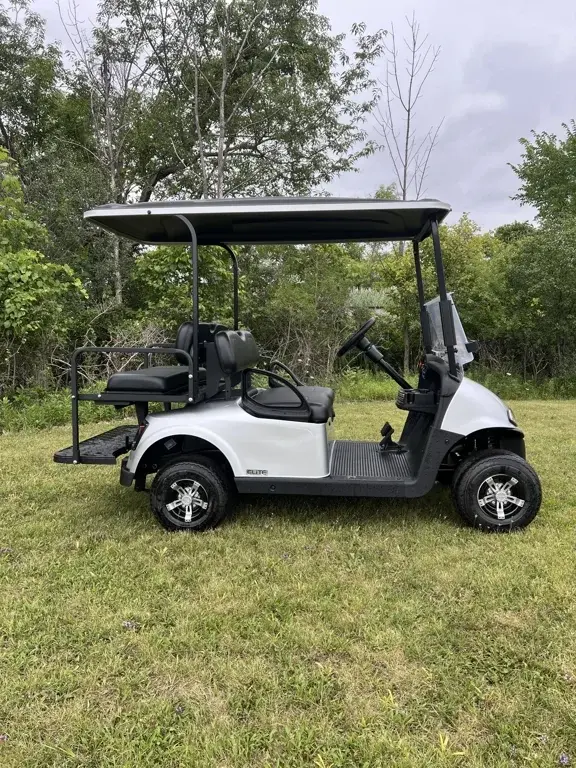 2021 E-Z-GO RXV ELiTE Lithium photo 1