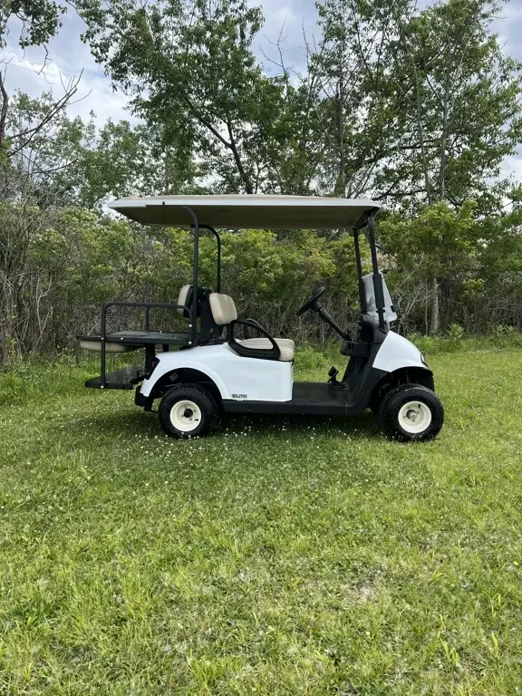 2021 E-Z-GO RXV ELiTE Lithium photo 1
