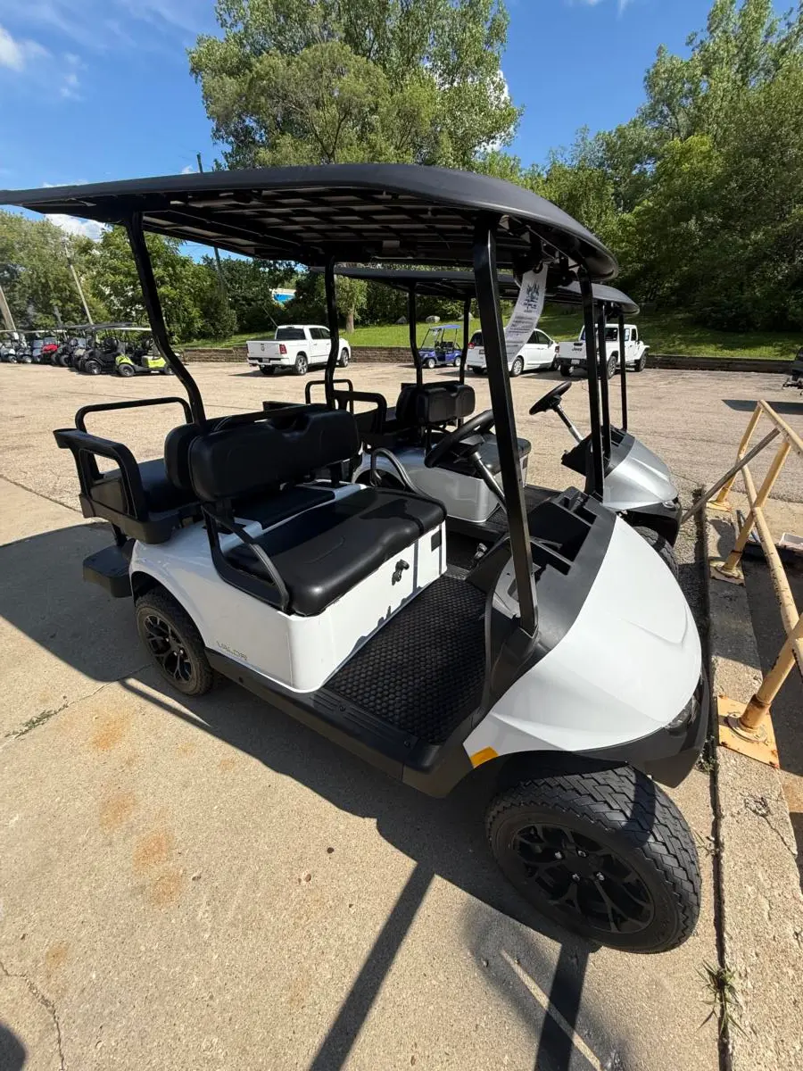 2026 E-Z-GO Valor 4 Passenger thumb 3