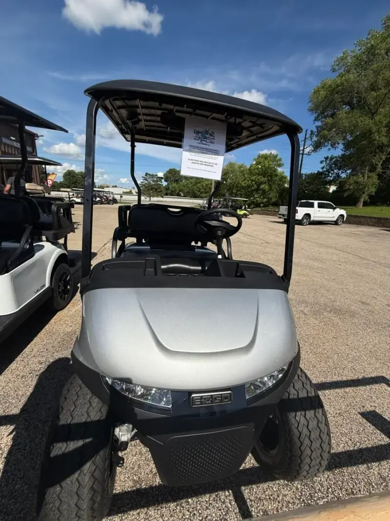 2026 E-Z-GO Valor 4 Passenger thumb 1
