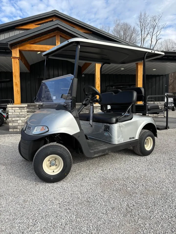 2026 E-Z-GO RXV ELiTE Lithium photo 1