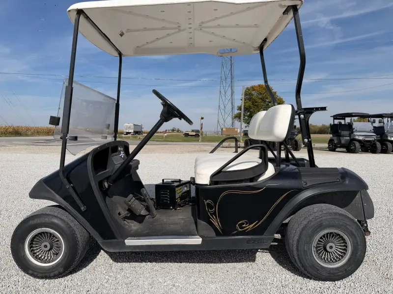 1998 E-Z-GO Golf cart thumb 2
