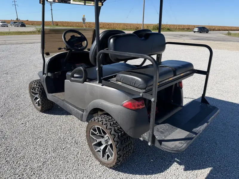 2011 Club Car Precedent thumb 3
