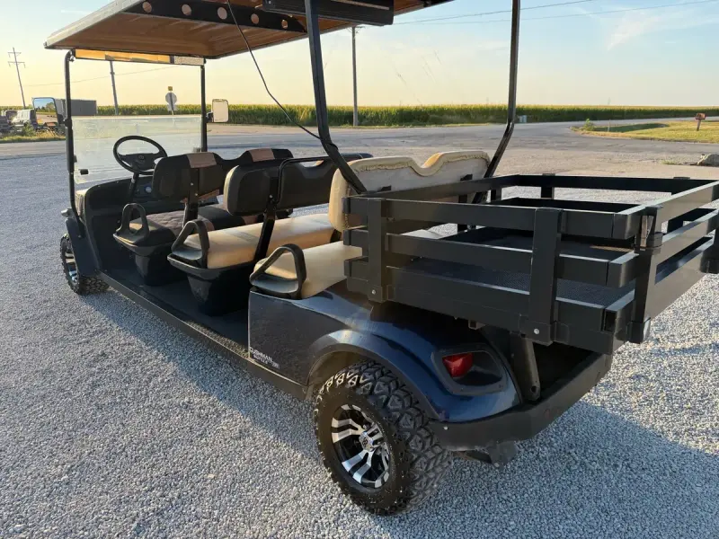 2018 Cushman Shuttle 8 thumb 3