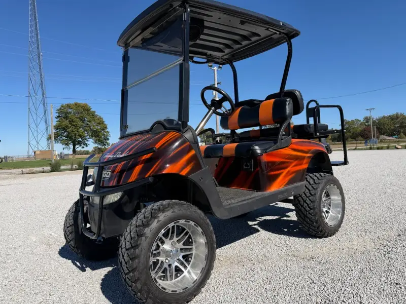 2010 E-Z-GO RXV photo 1
