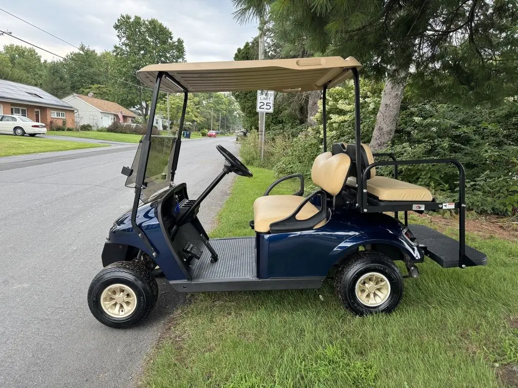 2021 E-Z-GO TXT thumb 4