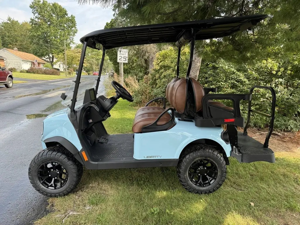 2027 E-Z-GO Liberty thumb 4