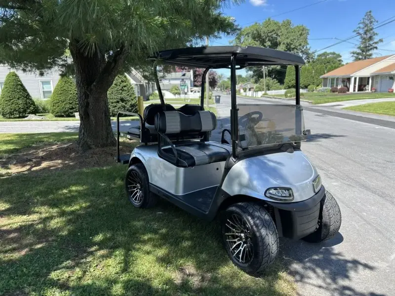 2022 E-Z-GO RXV ELiTE Lithium thumb 3