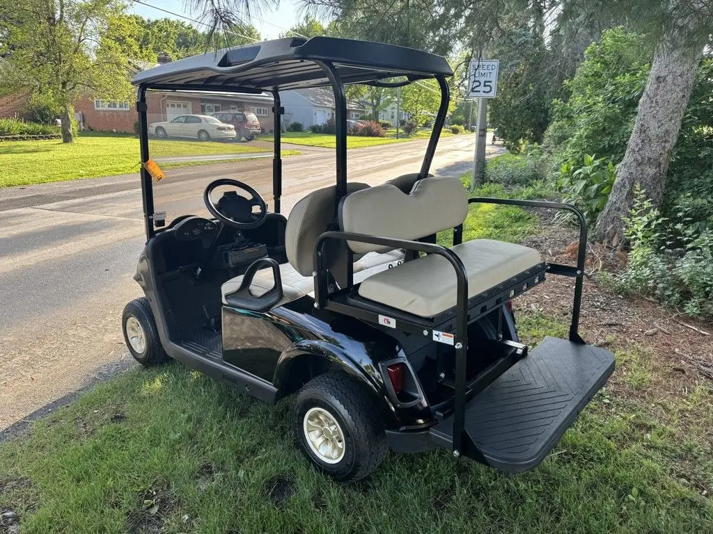 2022 E-Z-GO RXV ELiTE Lithium thumb 4