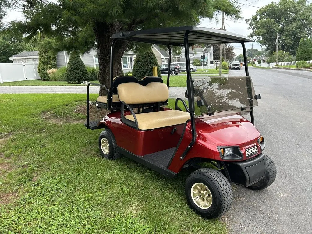 2016 E-Z-GO TXT thumb 3