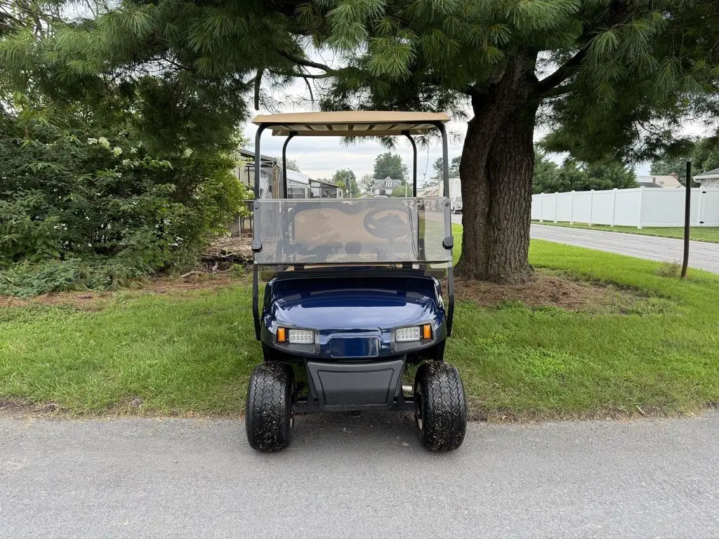 2021 E-Z-GO TXT thumb 2
