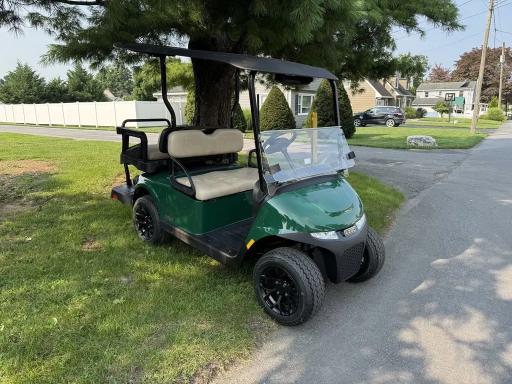 2026 E-Z-GO RXV4 Touring S thumb 3