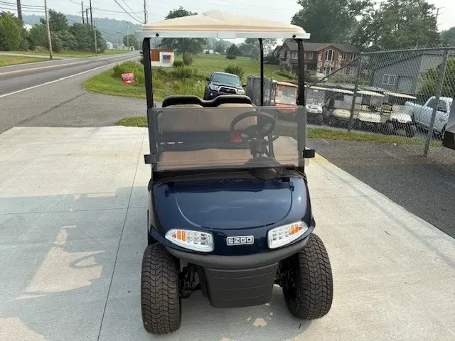 2021 E-Z-GO RXV ELiTE Lithium thumb 2