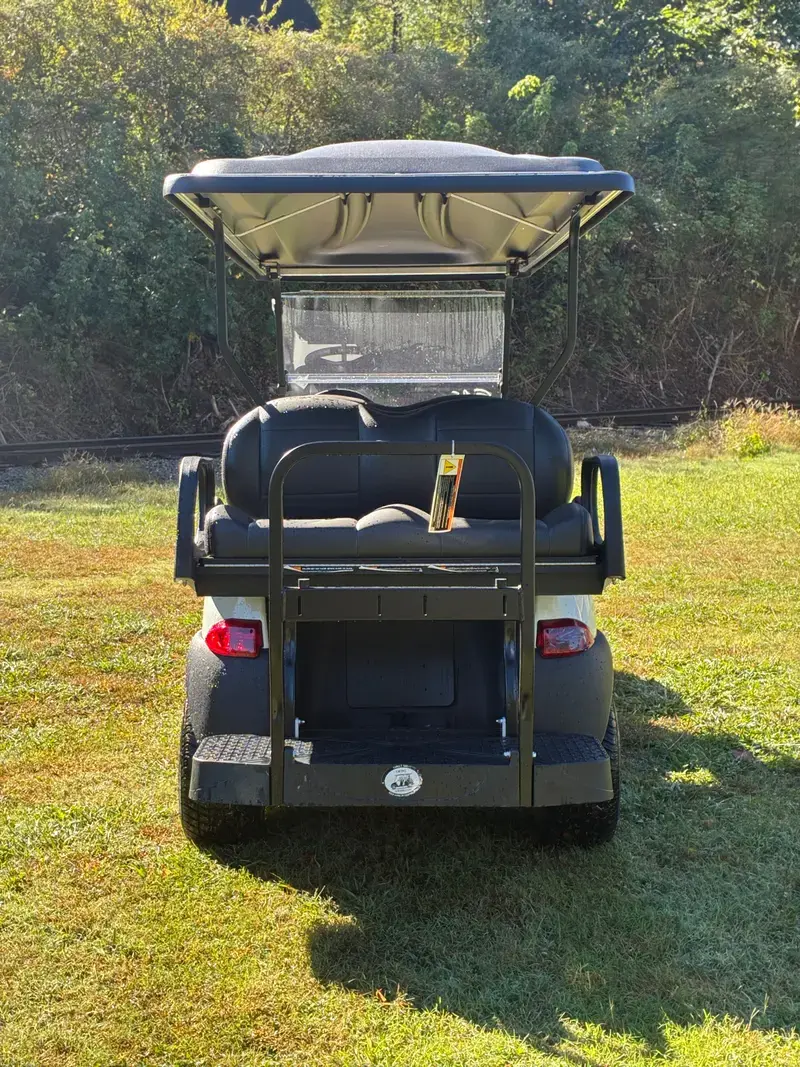 2027 Club Car Onward thumb 4