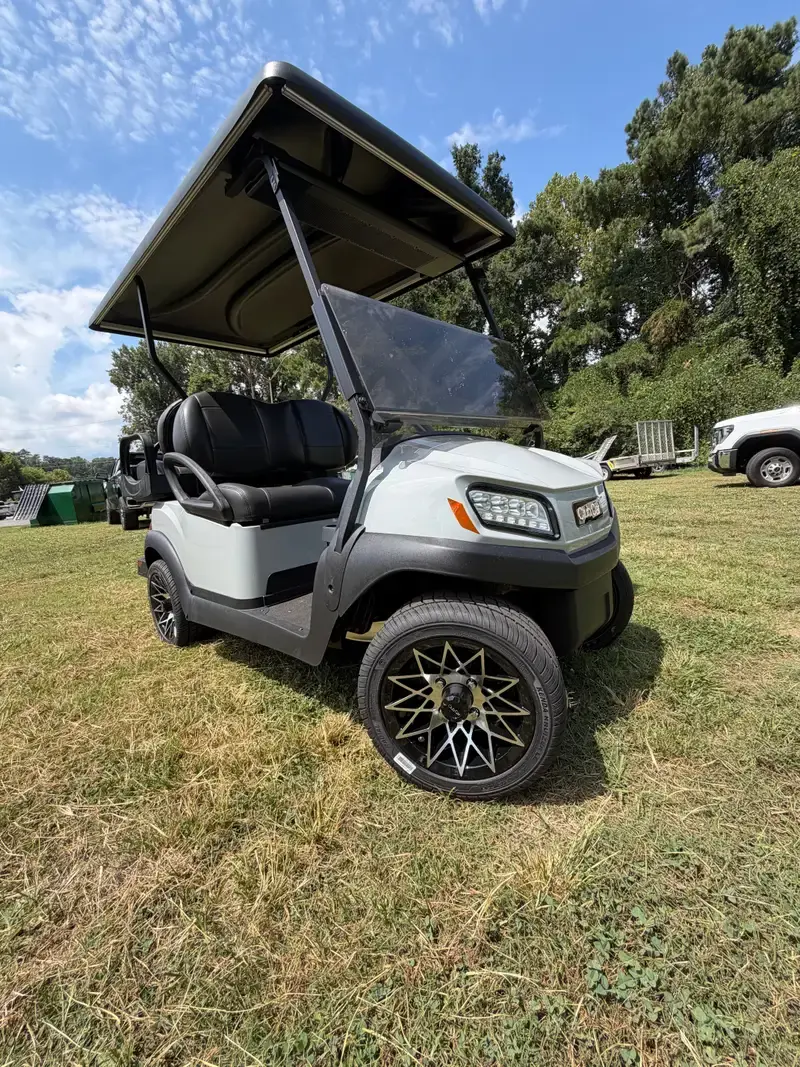 2027 Club Car Tempo photo 1