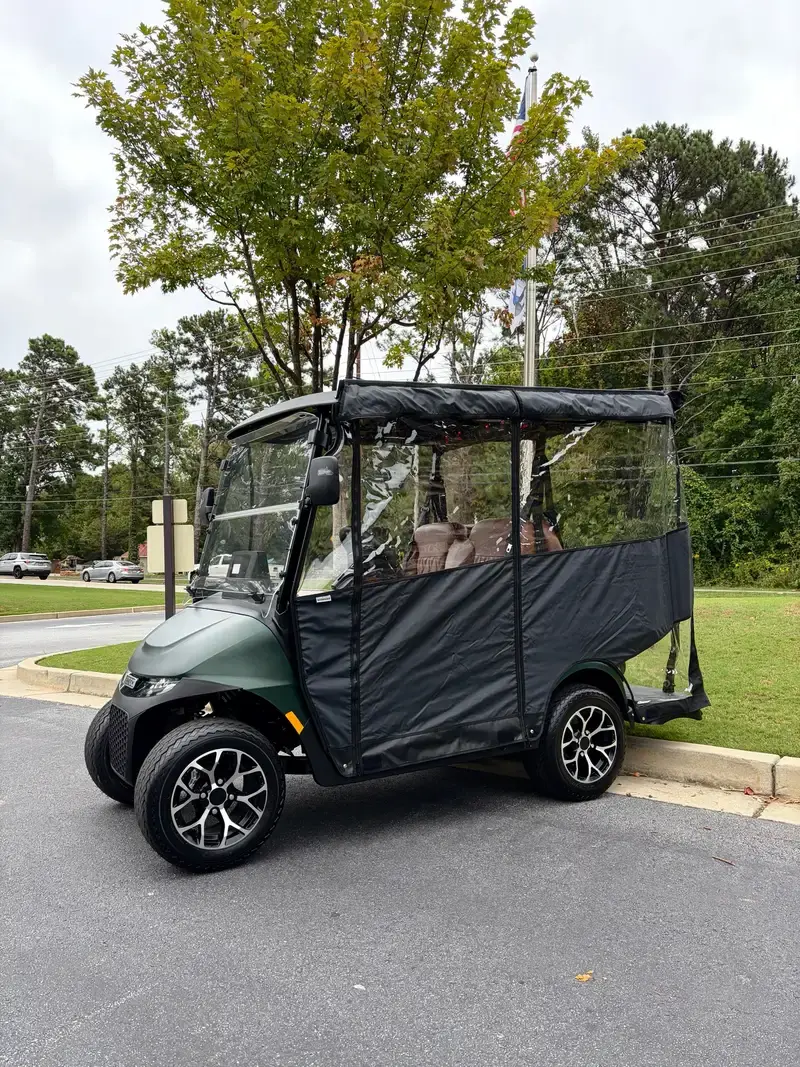 2026 E-Z-GO RXV ELiTE Lithium thumb 4