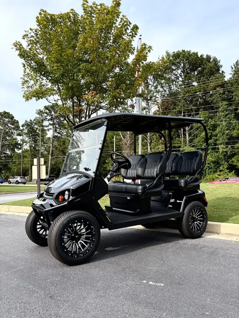 2026 E-Z-GO Liberty ELiTE Lithium photo 1