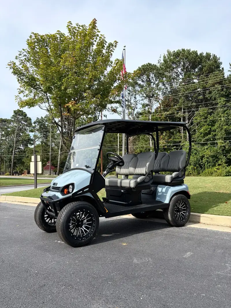 2026 E-Z-GO Liberty ELiTE Lithium photo 1