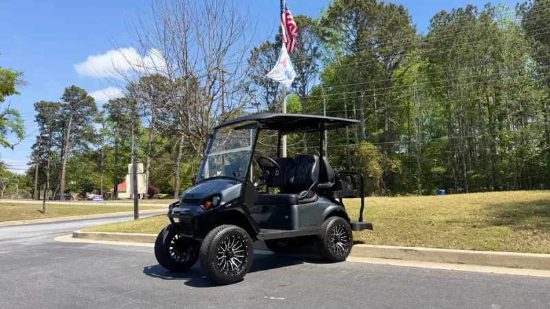 2026 E-Z-GO Express thumb 1