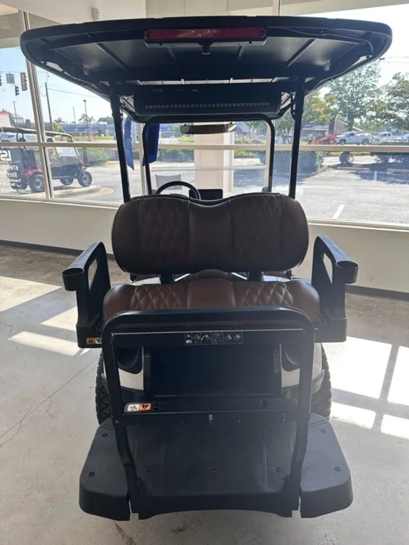 2026 E-Z-GO Express thumb 2