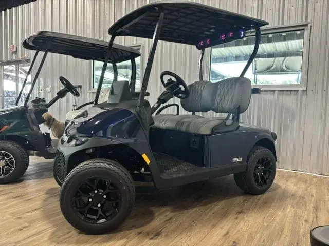 2026 E-Z-GO RXV ELiTE Lithium photo 1
