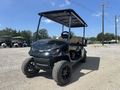 2026 E-Z-GO Express thumb 2