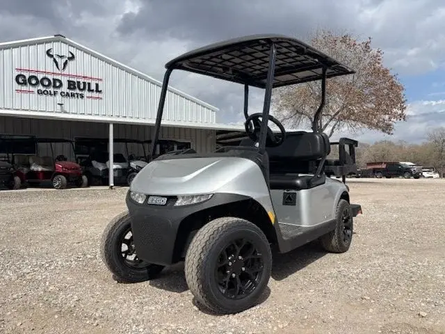 2026 E-Z-GO Express XT thumb 3