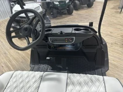 2027 Club Car Onward 4L gas thumb 3