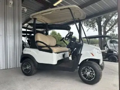 2027 Club Car Onward Gas thumb 2