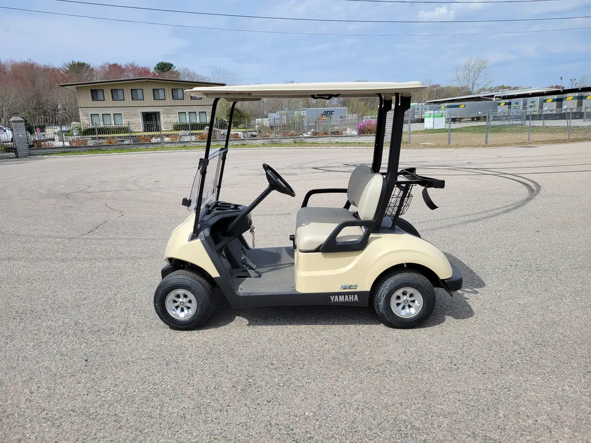 2025 Yamaha Drive EFI thumb 2