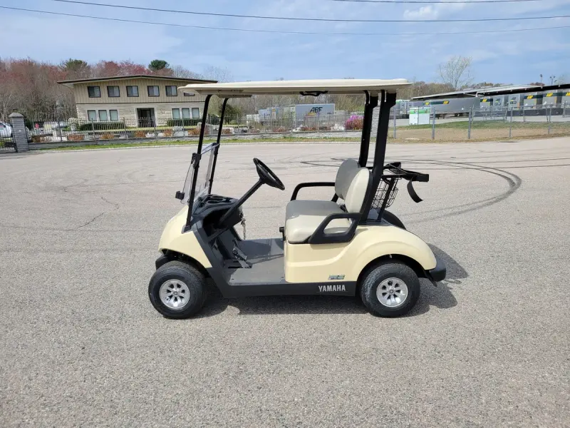 2025 Yamaha Drive EFI thumb 1