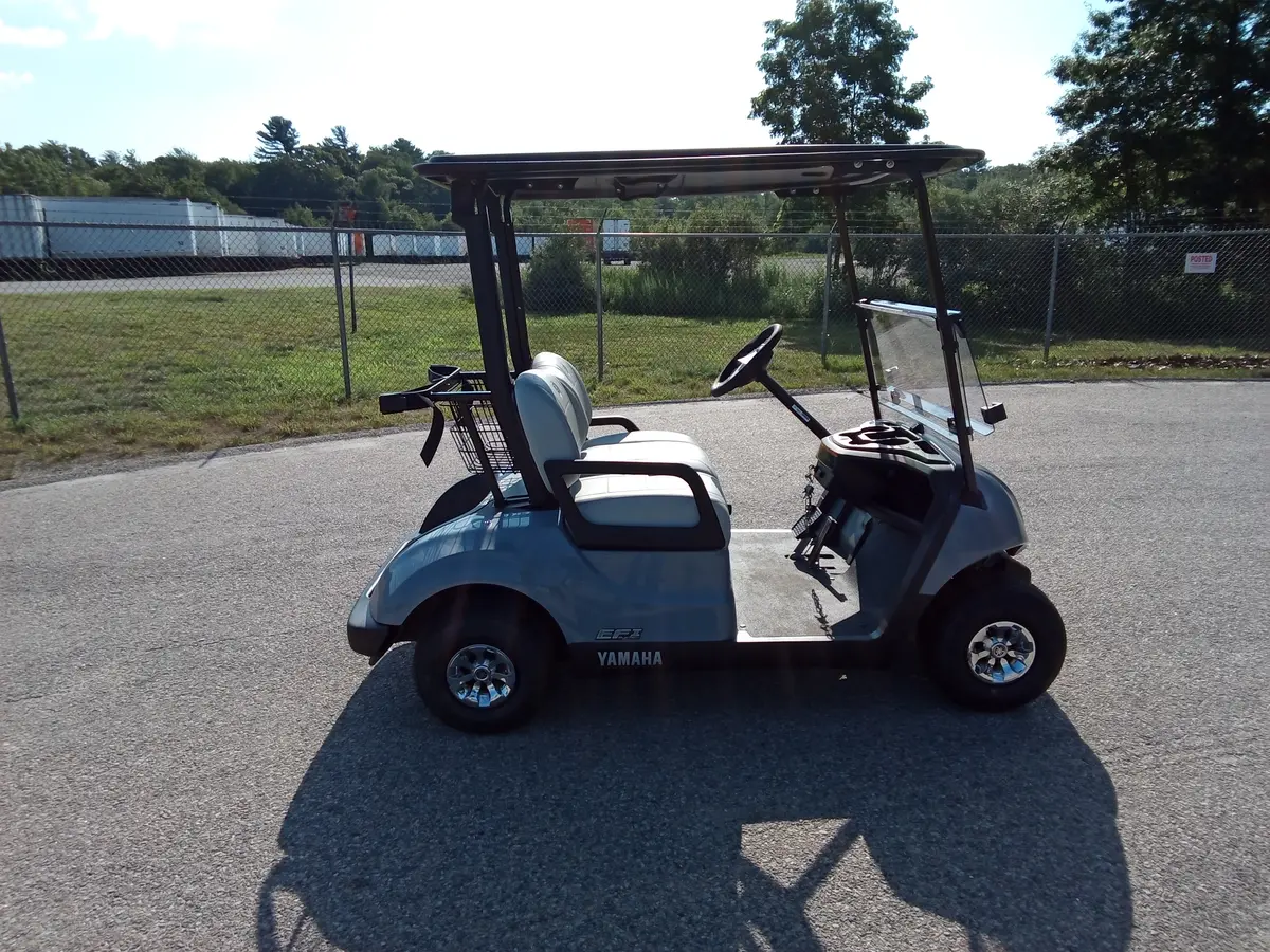 2027 Yamaha Drive QuieTech EFI thumb 4