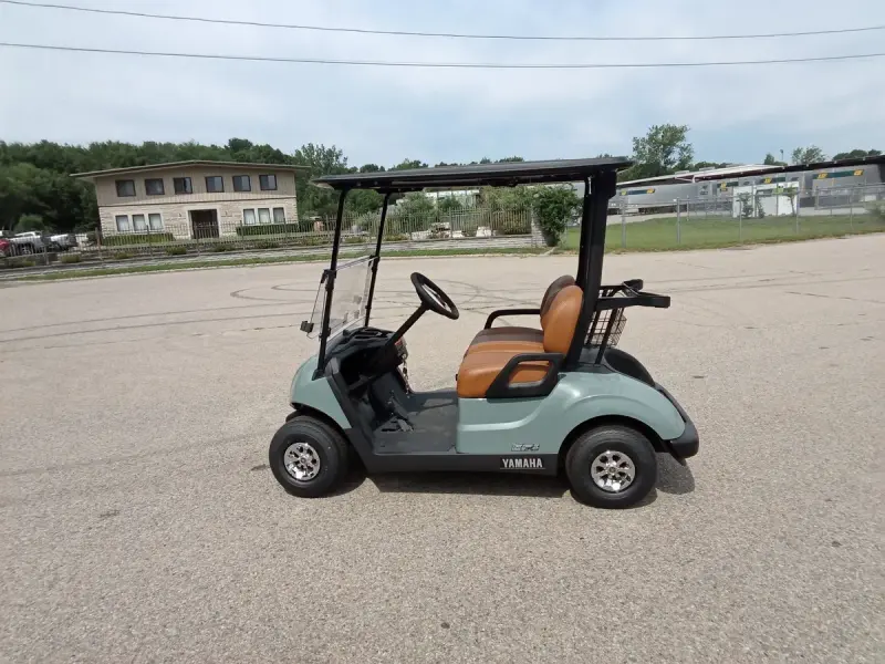 2027 Yamaha Drive QuieTech EFI thumb 1