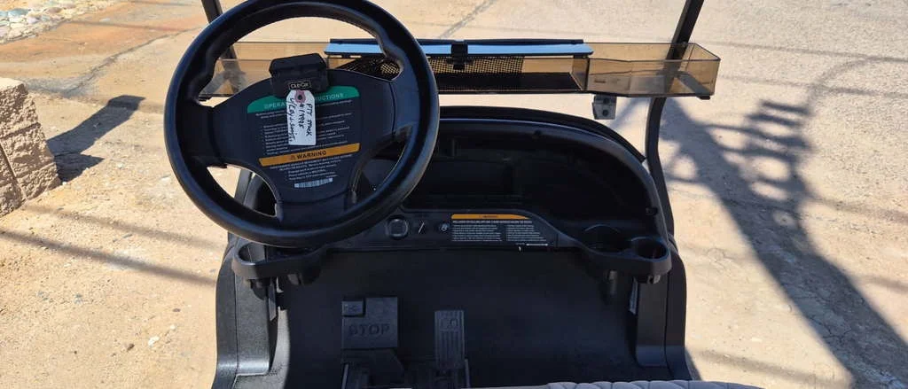 2016 Club Car Precedent Electric thumb 2