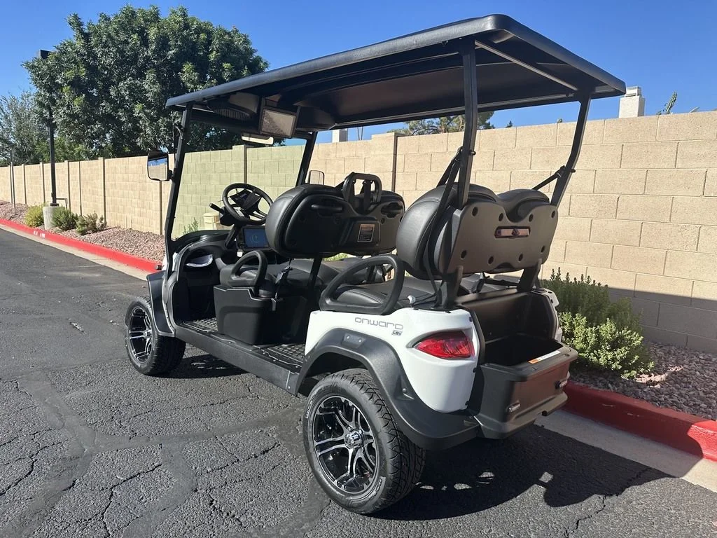 2027 Club Car Onward thumb 2