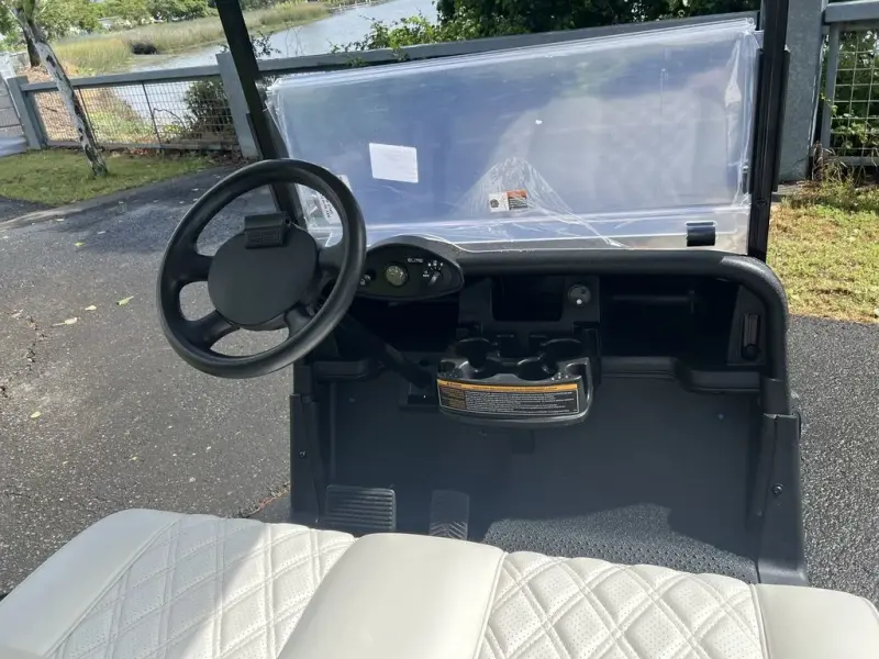 2021 E-Z-GO Freedom thumb 4
