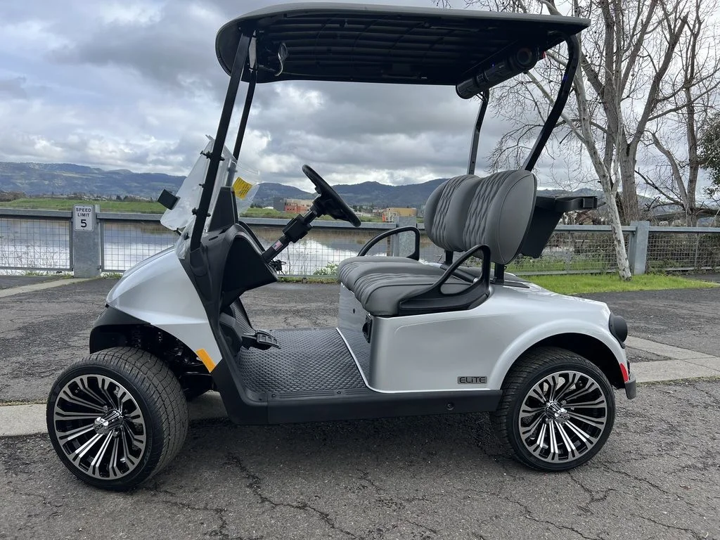 2026 E-Z-GO Freedom ELiTE Lithium thumb 3