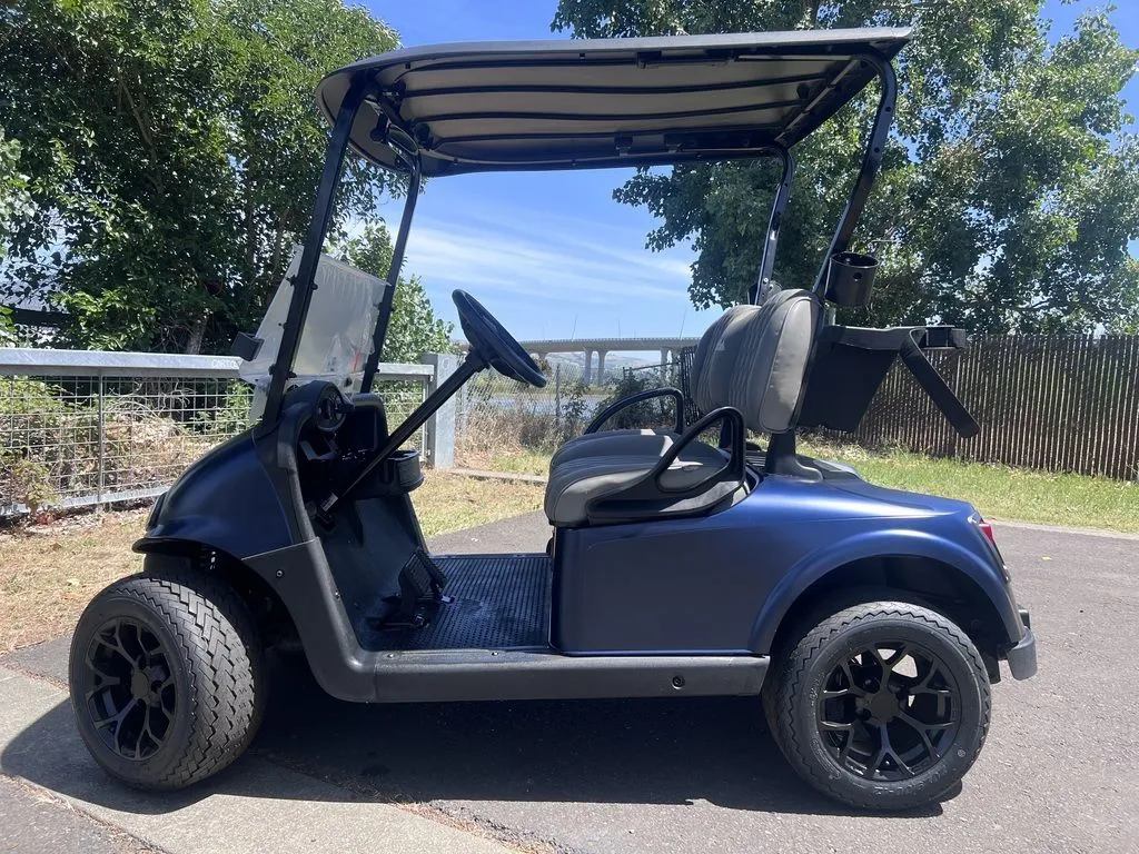 2022 E-Z-GO Freedom ELiTE Lithium thumb 2