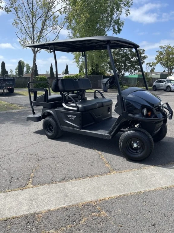 2023 Cushman Shuttle 2+2 thumb 3