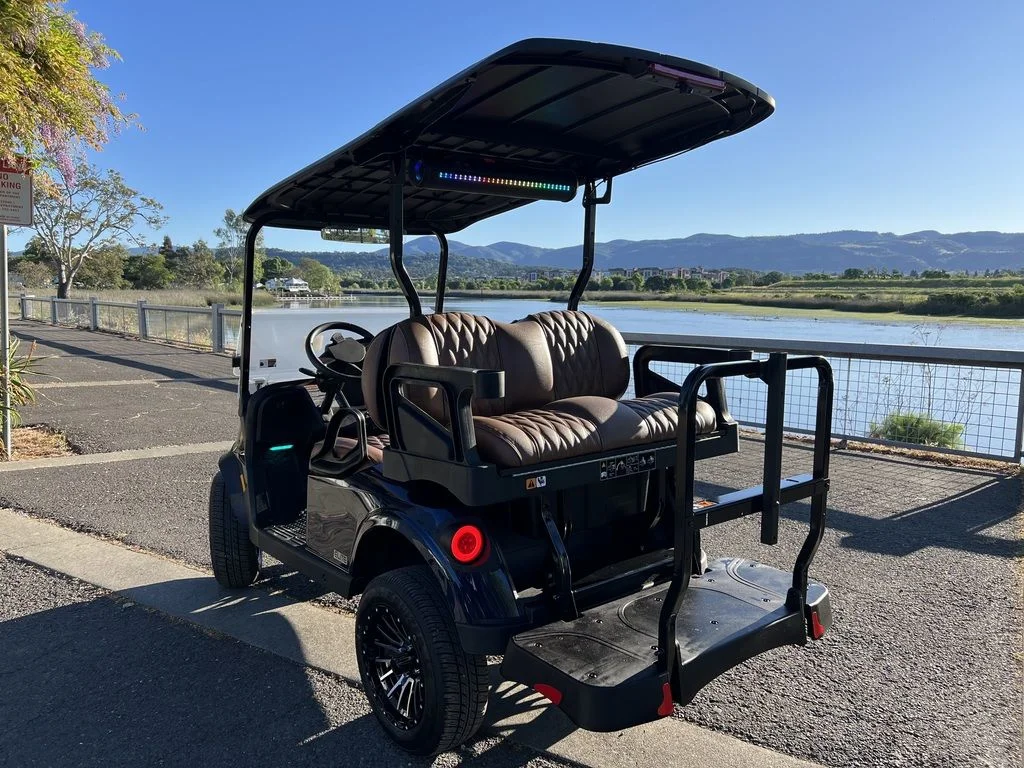 2026 E-Z-GO RXV ELiTE Lithium thumb 3