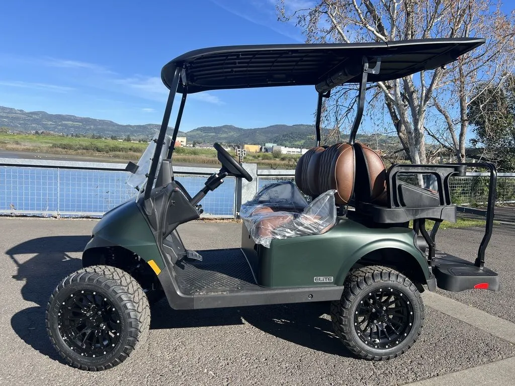 2026 E-Z-GO RXV ELiTE Lithium thumb 2