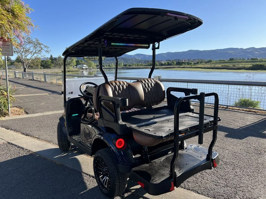 2026 E-Z-GO RXV ELiTE Lithium thumb 4