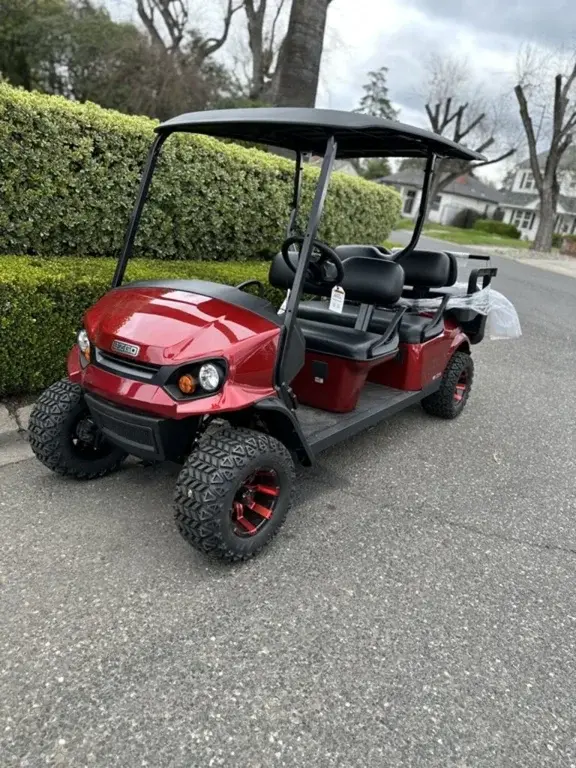 2024 E-Z-GO Valor 48V Electric thumb 1
