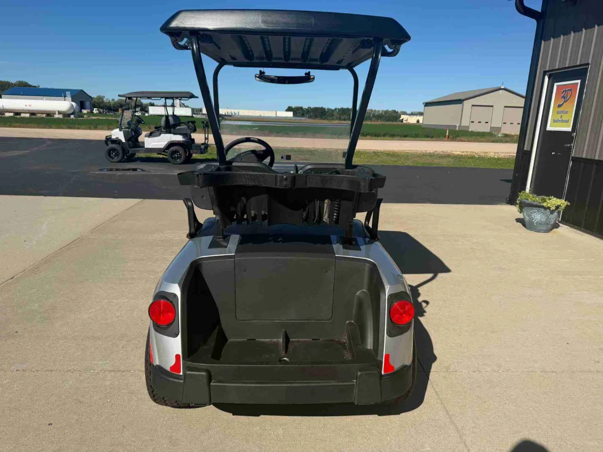 2026 E-Z-GO RXV VALOR 2 S+ thumb 4
