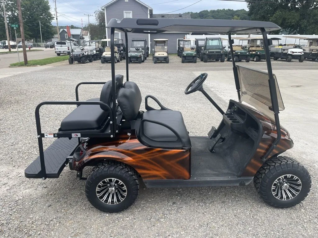 2019 E-Z-GO TXT thumb 3