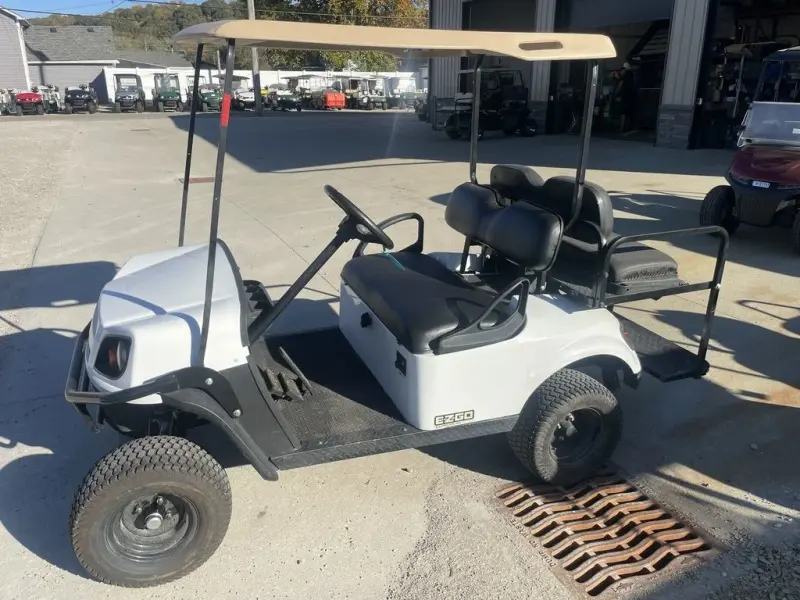 2018 E-Z-GO TXT photo 1